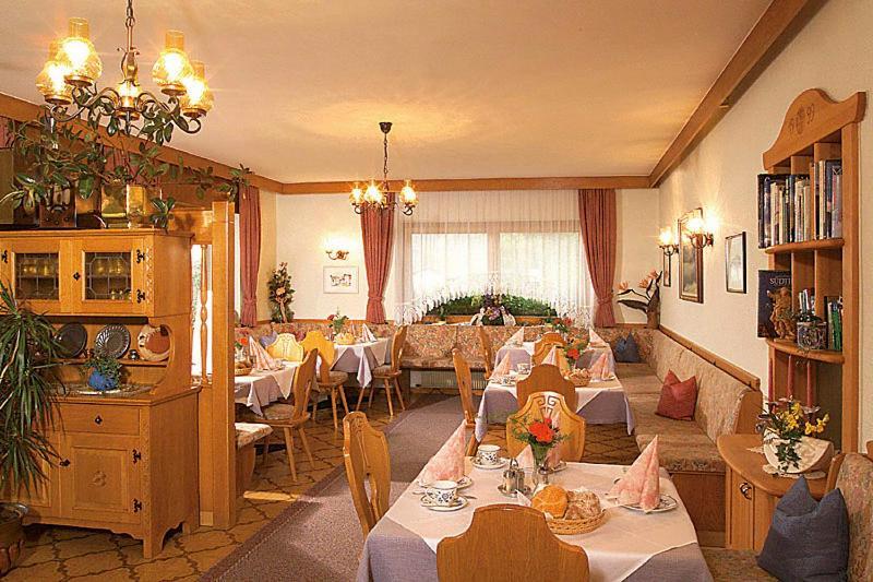 Pension Linserhof Naturns Exterior photo